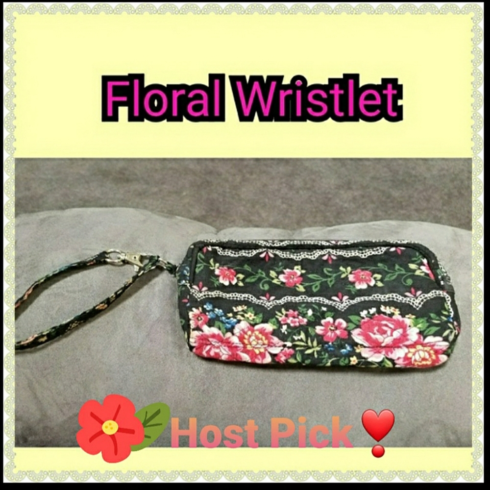 💐Floral Wristlet  👛🎉HOST PICK !